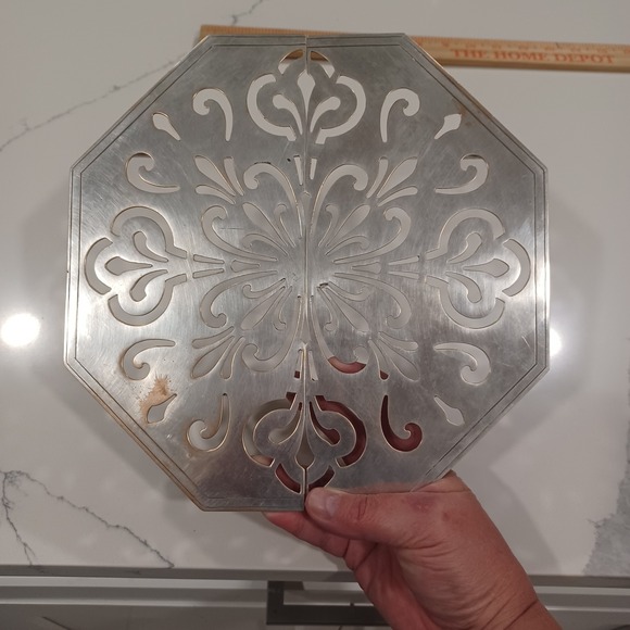Sheffield Silverplate Trivet Ornate Floral Design Expandable‎ Vintage - Picture 1 of 5